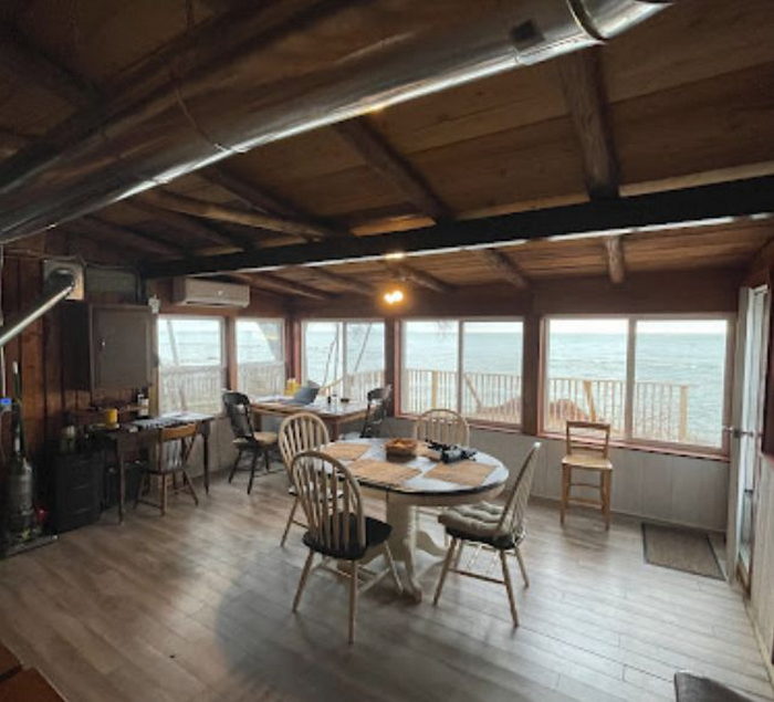 Lightkeepers Cottages (Clippingers Rustic Cottages) - From Web Listing (newer photo)